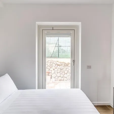Villa Mediterranea With Heated Pool, Walking Distance From Town Massa Lubrense