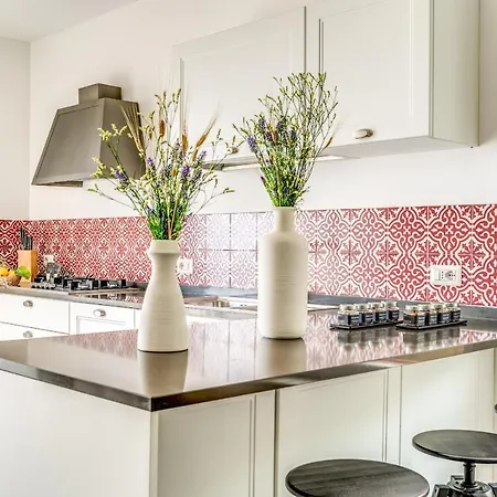 Mediterranea With Heated Pool, Walking Distance From Town Villa *